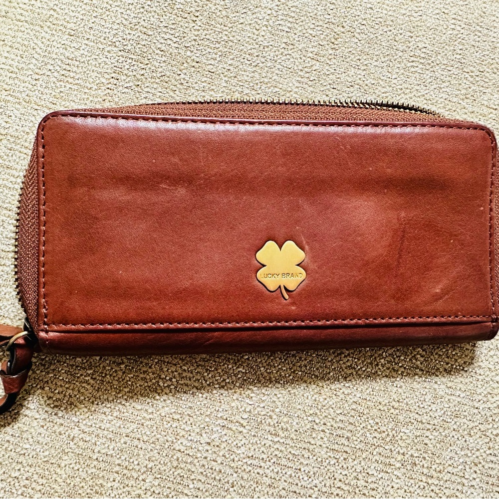 Lucky leather wallet